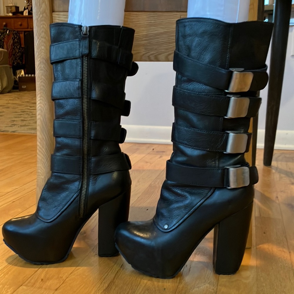 Miista buckle platform boots 37